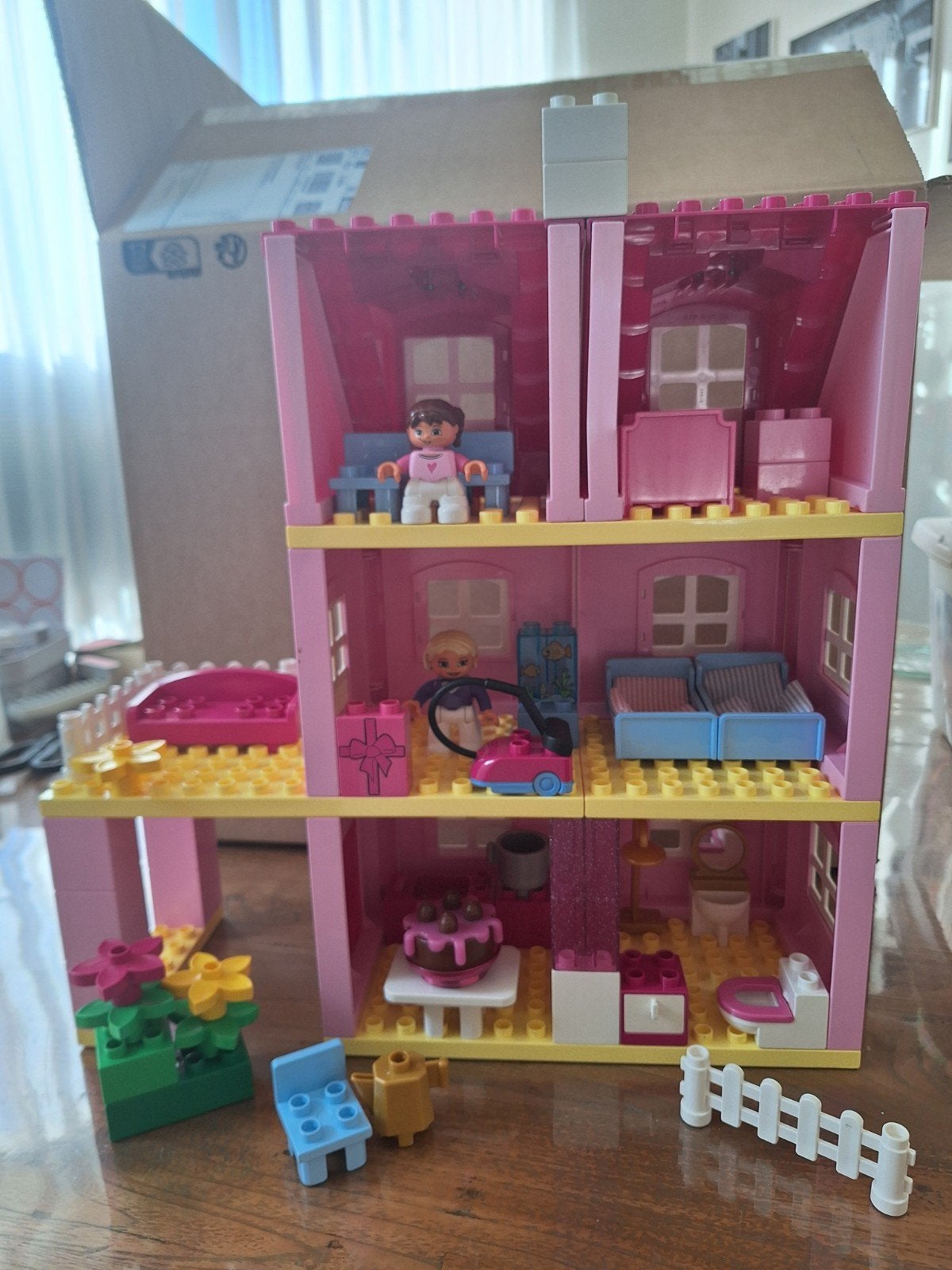 Lego Duplo 4966 roze poppenhuis, Ophalen of Verzenden, Zo goed als nieuw, Duplo