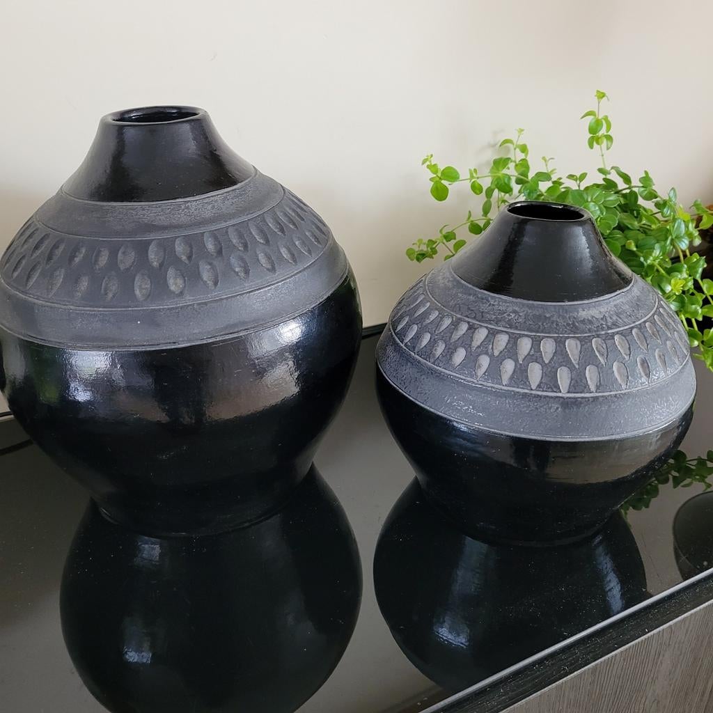IKEA YPPERLIG Vazen Set - Zwart met textuur, Ophalen, Zwart, Aardewerk of Porselein, Zo goed als nieuw