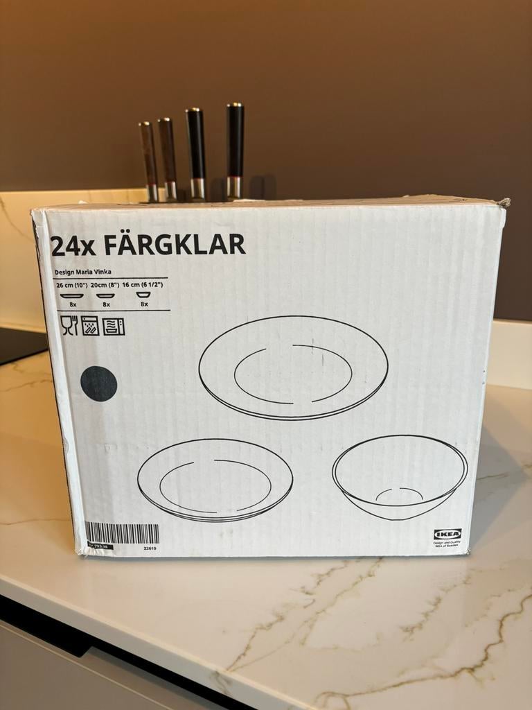 IKEA FÄRGKLAR Bordenset mat donkergrijs - 24-delig, Ophalen, Zo goed als nieuw, Overige stijlen, Bord(en)