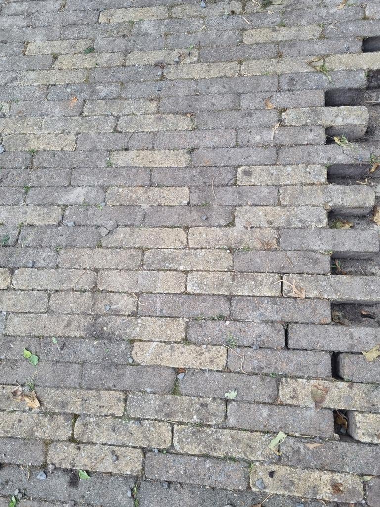 GRATIS 20 M2 KLINKERS, Ophalen of Verzenden, Gebruikt, Beton, Klinkers