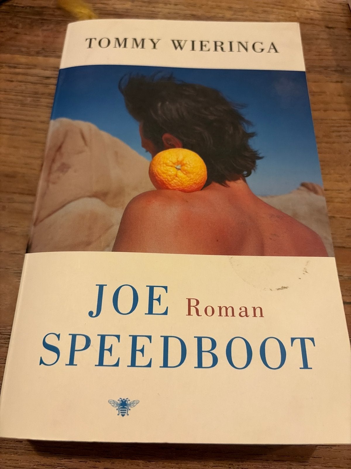 Joe Speedboot - Tommy Wieringa (Roman), Ophalen of Verzenden, Zo goed als nieuw, Nederland