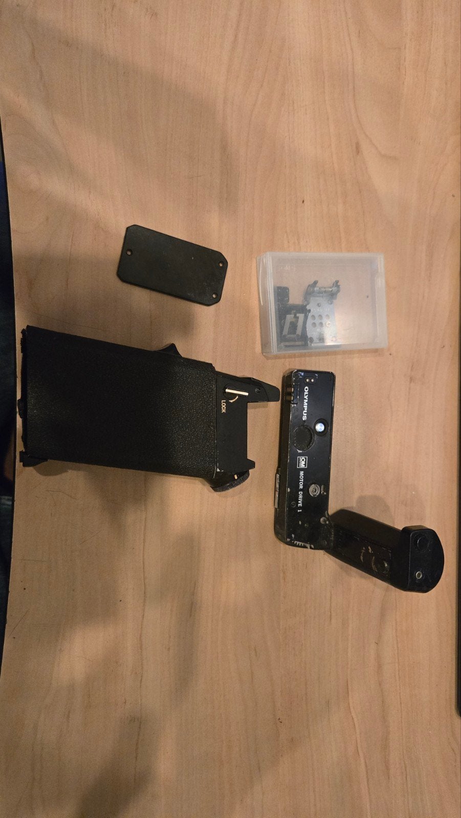 Vintage Olympus OM Motor Drive 1 + M.15V Battery Pack (Voor, Ophalen of Verzenden