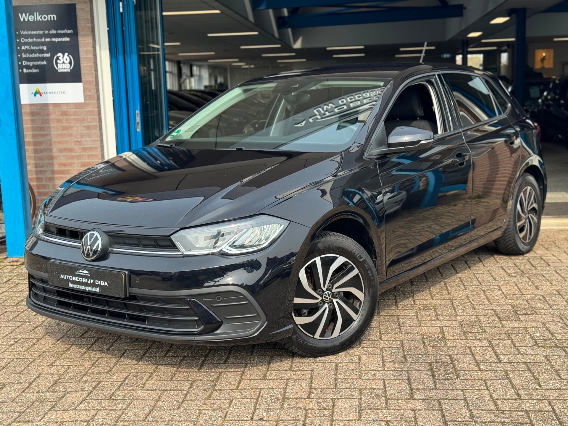 Volkswagen POLO 1.0 TSI Life Edition 2024 AIRCO CARPLAY BTW!, Auto's, Voorwielaandrijving, Stof, Zwart, Origineel Nederlands