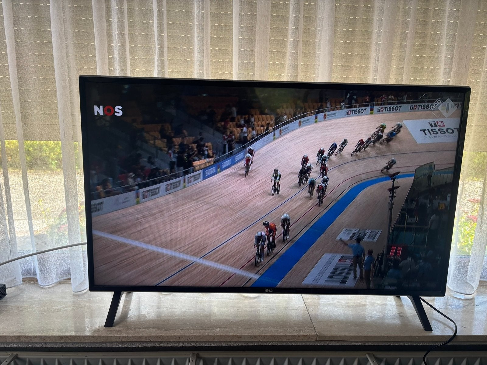 LG 43LJ594V 43 inch Full HD Smart TV met afstandsbediening, Ophalen, 50 Hz, 100 cm of meer, Full HD (1080p)