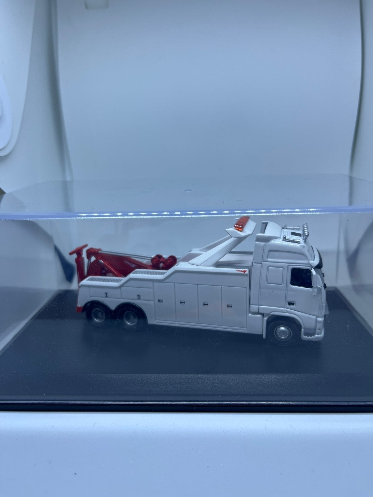 Oxford Diecast 1:76 Volvo FH Wrecker, Hobby en Vrije tijd, Ophalen of Verzenden, Zo goed als nieuw, Bus of Vrachtwagen