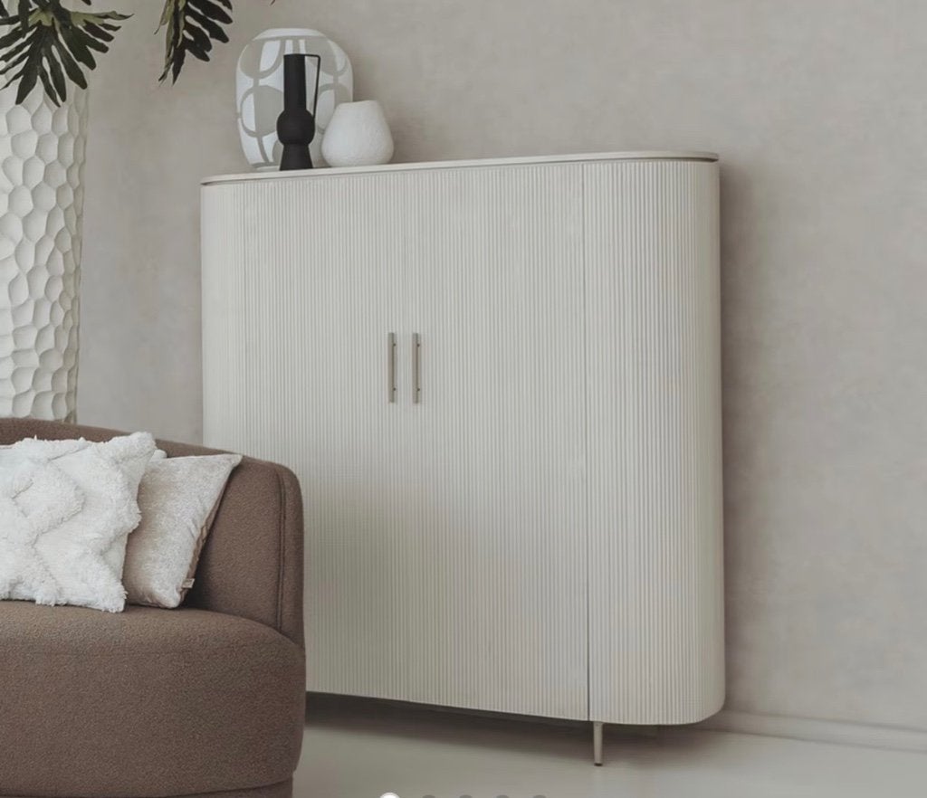 Sohome Dressoir beige 145 x 135 cm