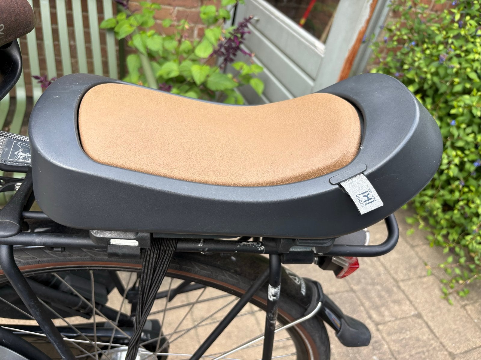 Urban Iki Junior fietszitje - dragermontage, Fietsen en Brommers, Fietsaccessoires | Fietsstoeltjes, Ophalen, Achterzitje, Voetsteuntjes