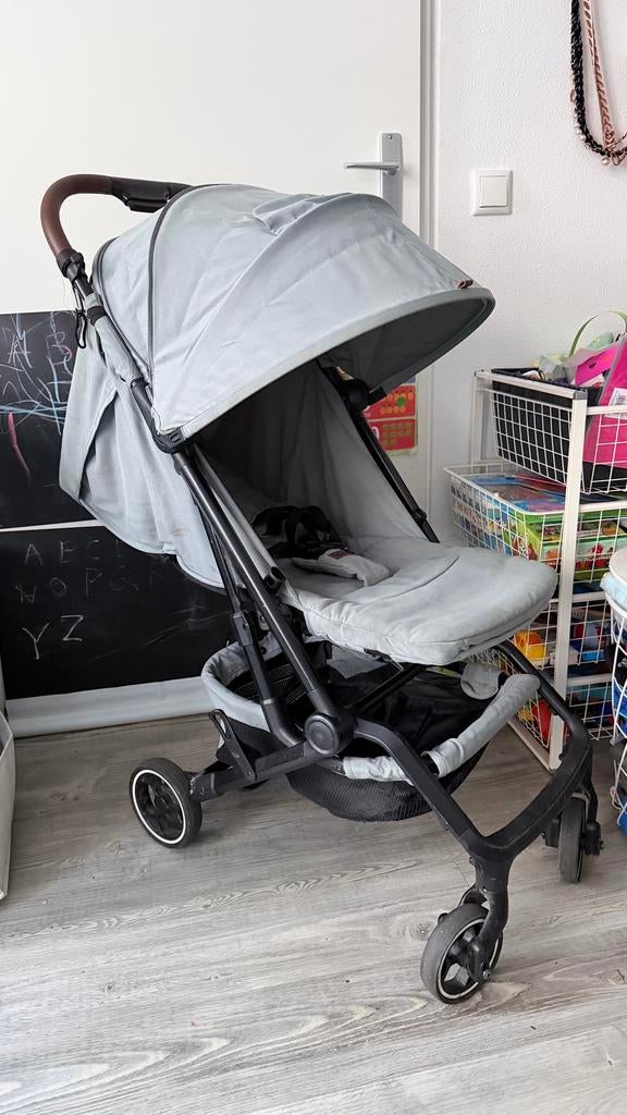 Kinderwagen / buggy / stroller Qute, Ophalen, Zo goed als nieuw