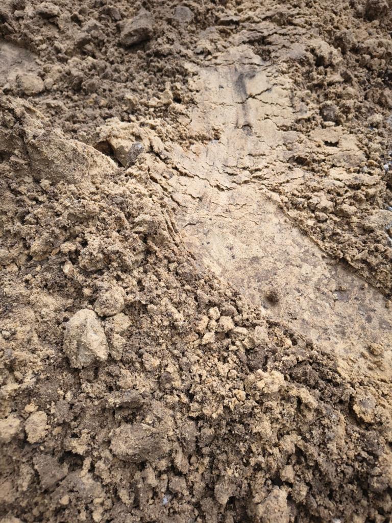 GRATIS Bouw zand ophoog zand speel zand circa 11m3, Tuin en Terras, Zand, Ophalen, Gebruikt, Ophoogzand