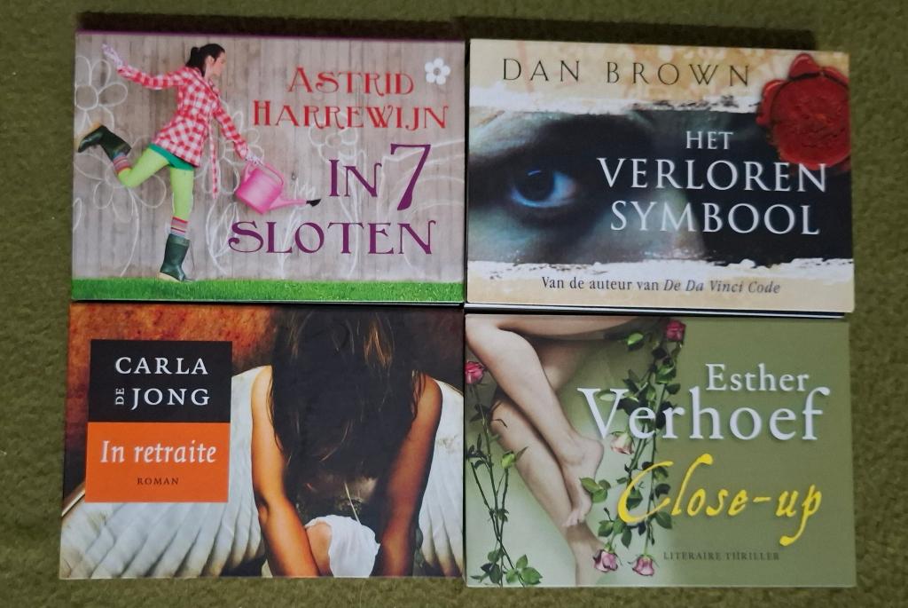 4 x dwarsligger boeken voor op reis, Ophalen of Verzenden, Zo goed als nieuw, Esther Verhoef
