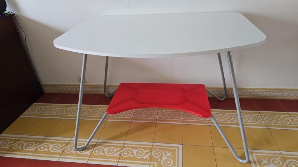 Flink en stevig bureau, hobby tafel., Ophalen of Verzenden