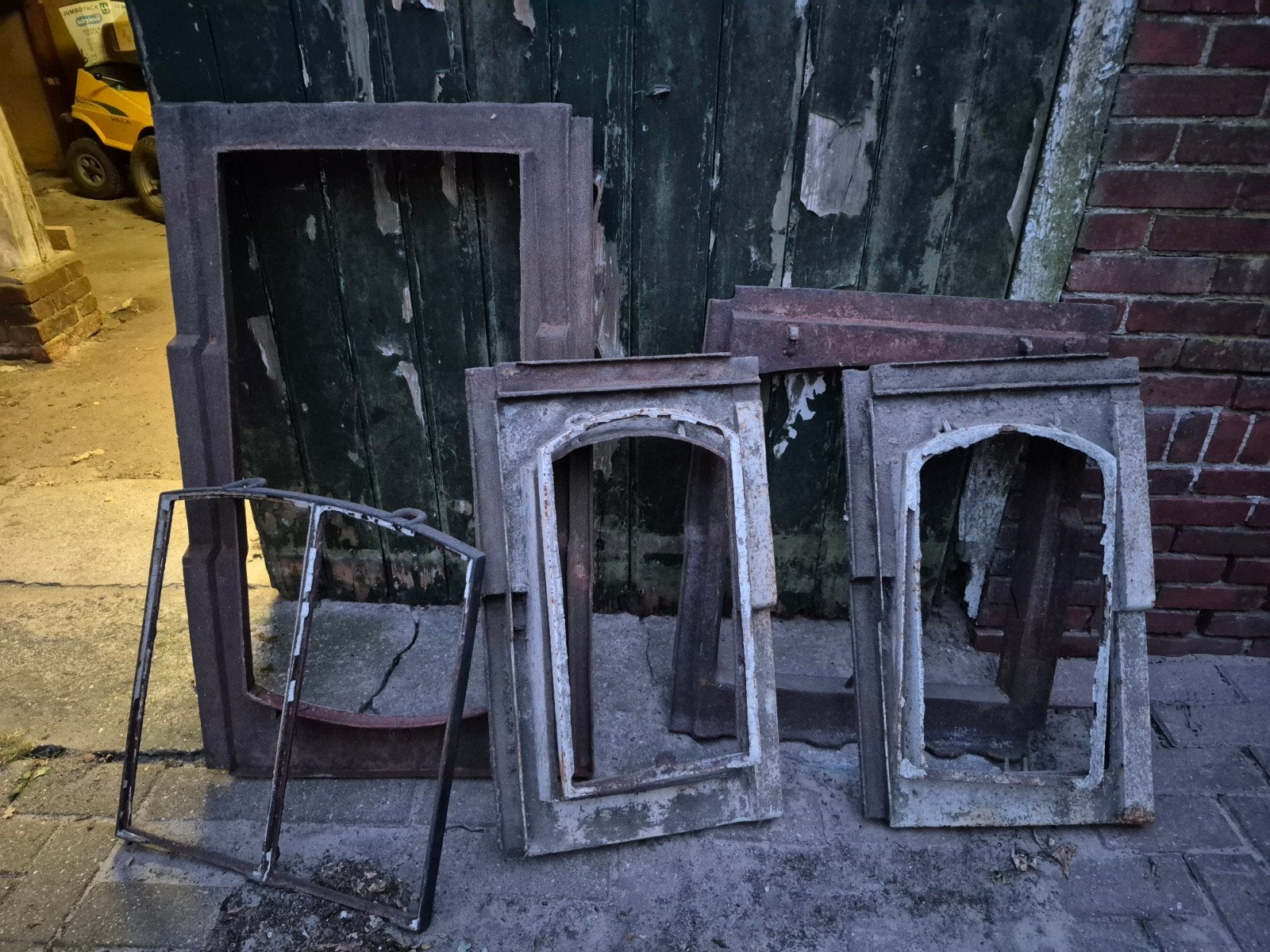 4 zware gietijzeren dakramen oude boerderij, Ophalen, Gebruikt, Minder dan 80 cm, Minder dan 80 cm