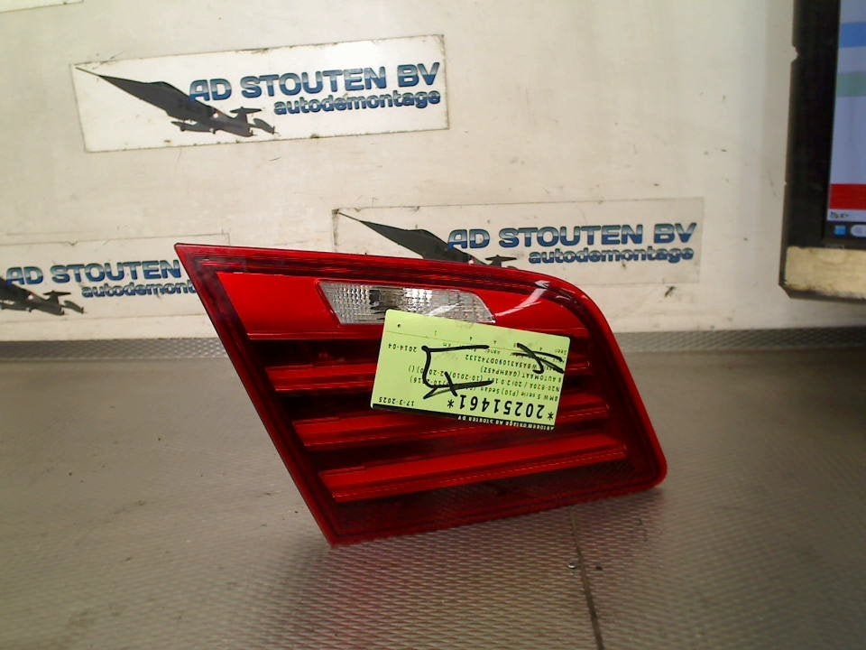 Achterlicht Links BINNEN BMW 5 serie (F10) 2014 2TZ01114501, Gebruikt, Petuelring 130, München 80809, , Duitsland, BMW, Bayerische Motoren Werke AG