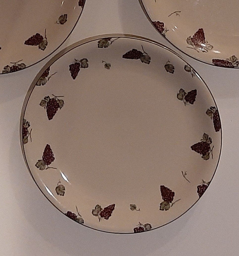 3 grote dinerborden Van Cleef en Arpels porselein., Ophalen of Verzenden, Porselein, Overige stijlen, Bord(en)