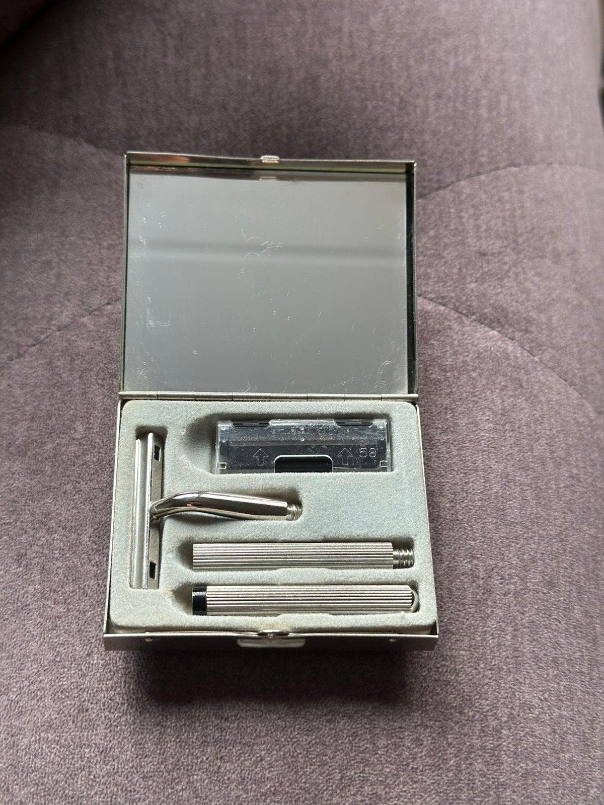 Vintage Chamaco travel safety razor set - Spanje jaren 50, Huis en Inrichting, Ophalen of Verzenden, Zo goed als nieuw, Zilver