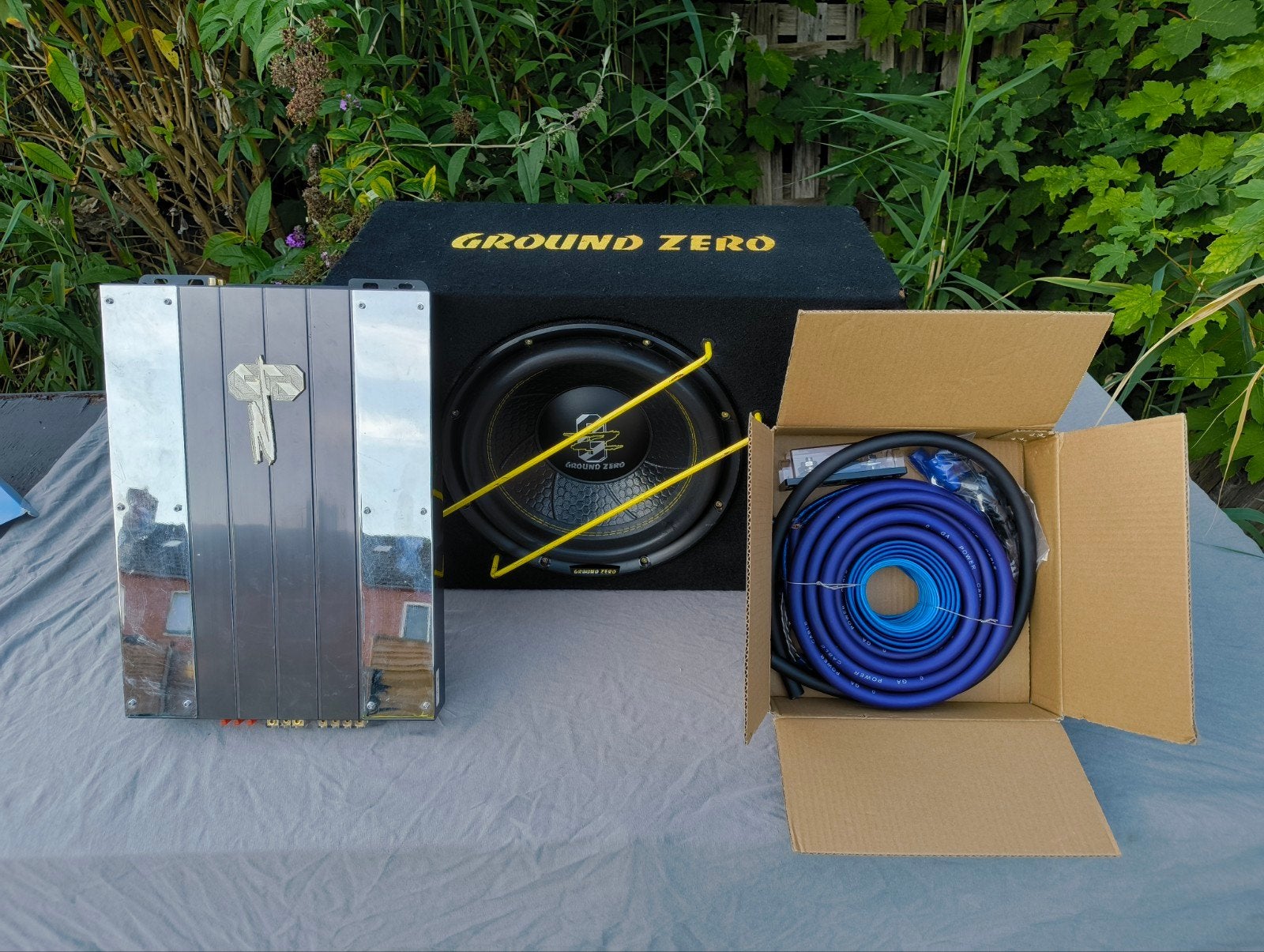 Ground Zero SPL Subwoofer 750 RMS + Versterker Set - 1100 RM, Auto diversen, Ophalen, Gebruikt