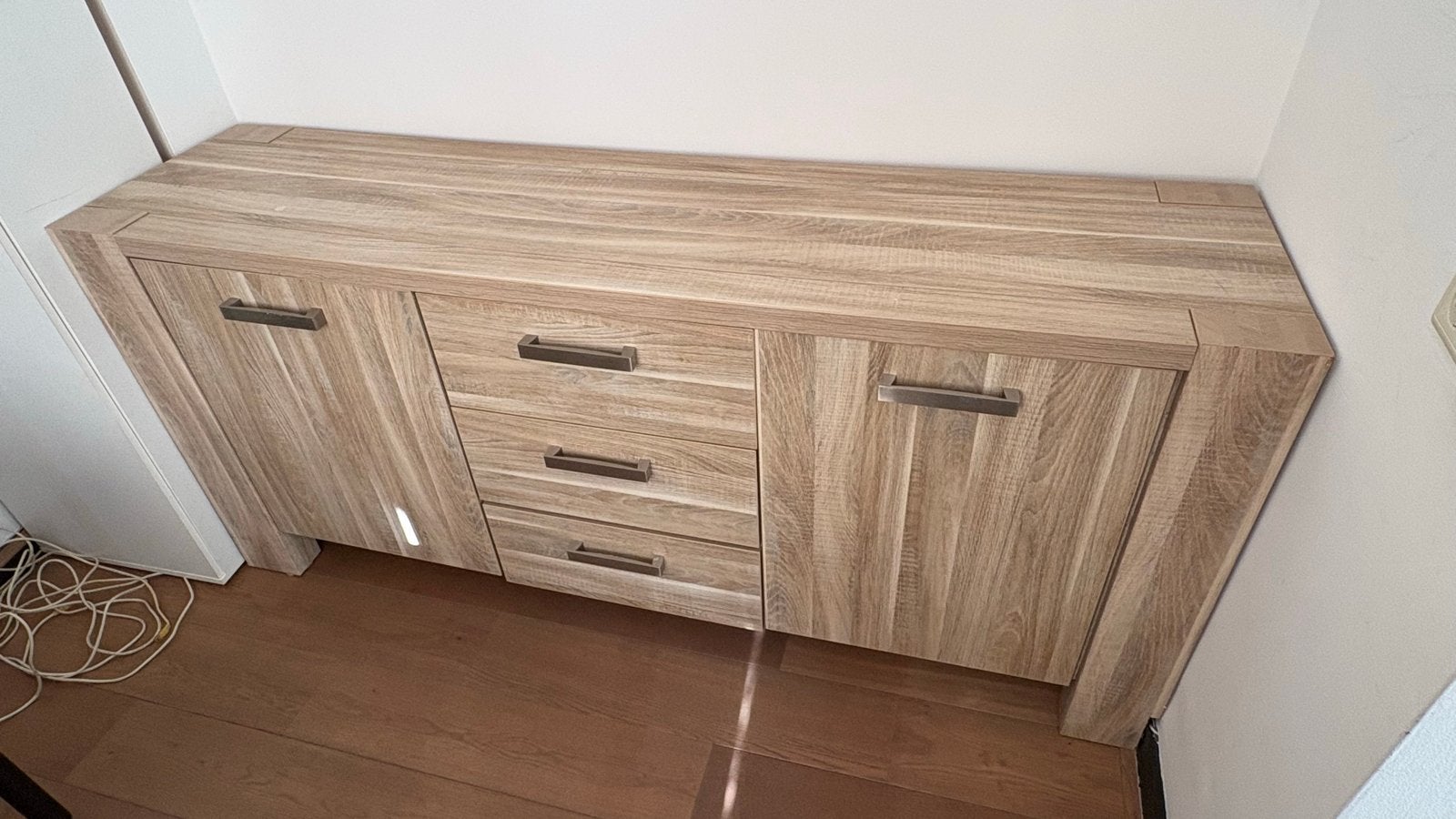 Stijlvol dressoir met lades en deuren, Huis en Inrichting, Ophalen, 150 tot 200 cm, Zo goed als nieuw, Met lade(s)