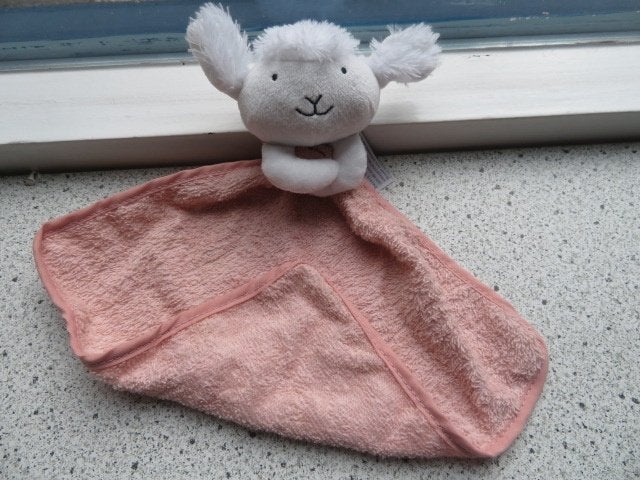 Schaap schaapje van Prénatal met roze badstof knuffeldoekje, Prénatal, Overige typen, Ophalen of Verzenden, Zo goed als nieuw