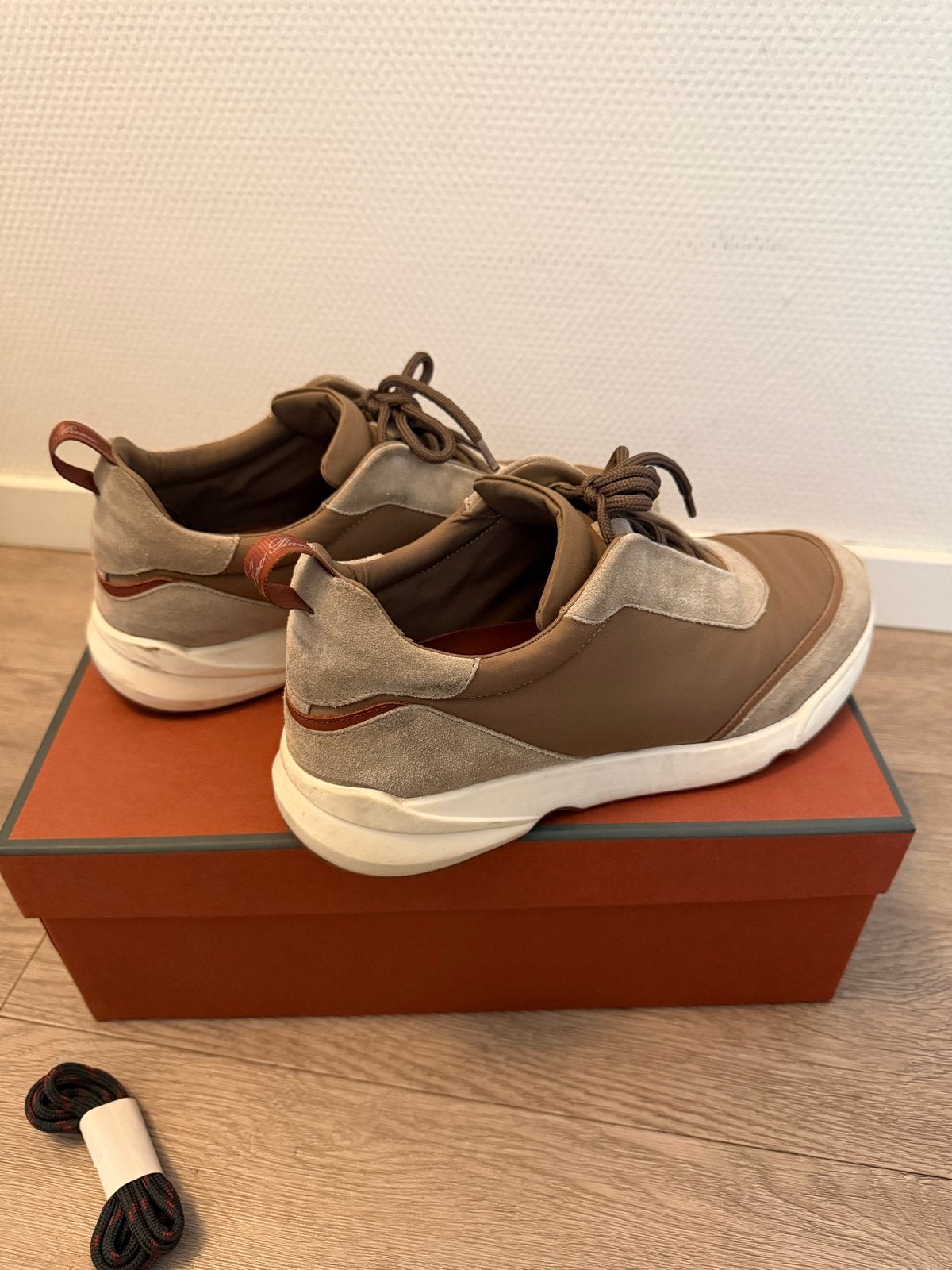 Loro Piana Sneakers - Zo goed als nieuw, Kleding | Heren, Ophalen of Verzenden, Zo goed als nieuw, Bruin, Sneakers of Gympen