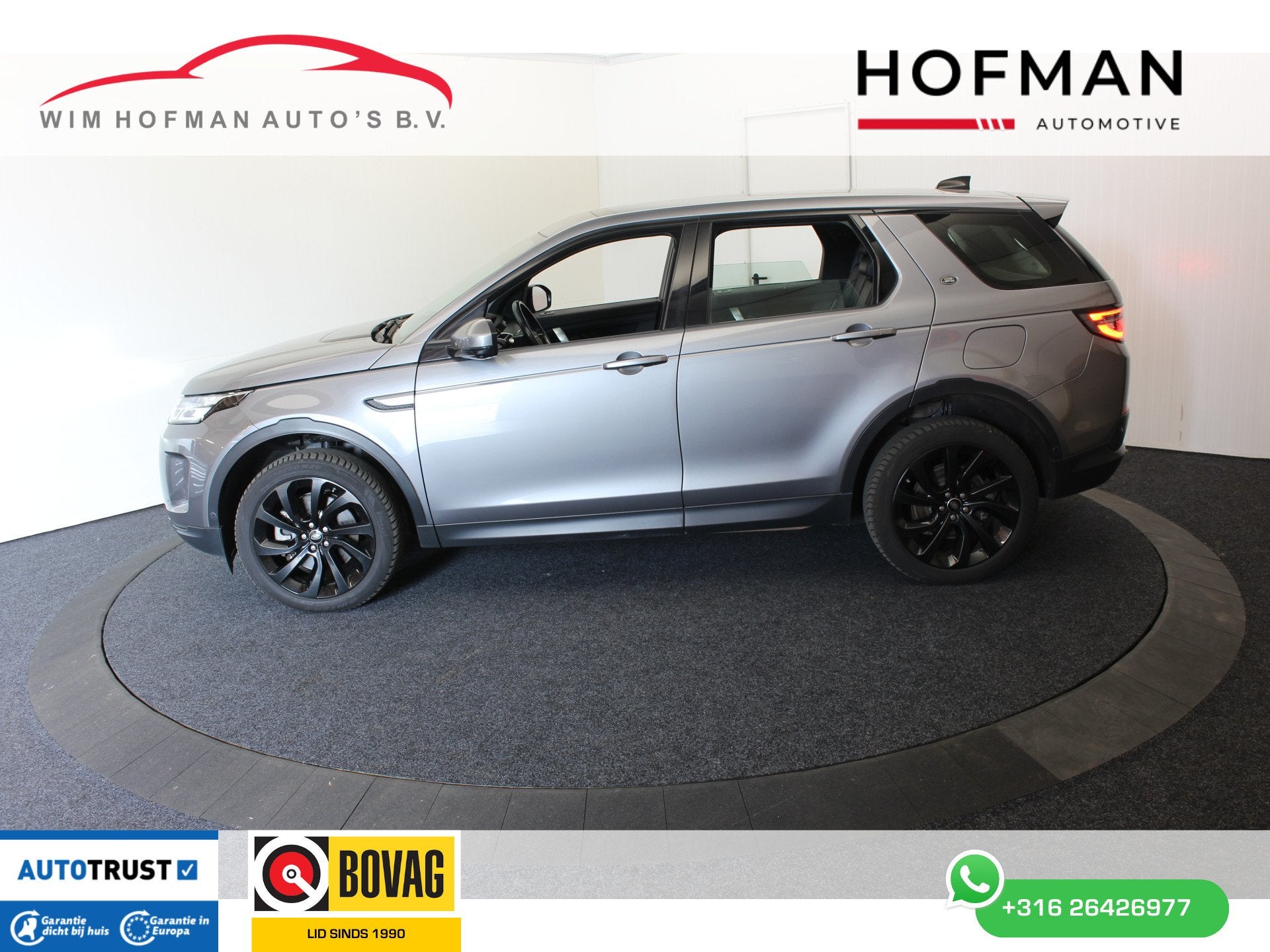 Land Rover Discovery Sport P300e Black Edition Pano El aKlep, Auto's, 309 pk, Zwart, Met garantie (alle), Discovery Sport