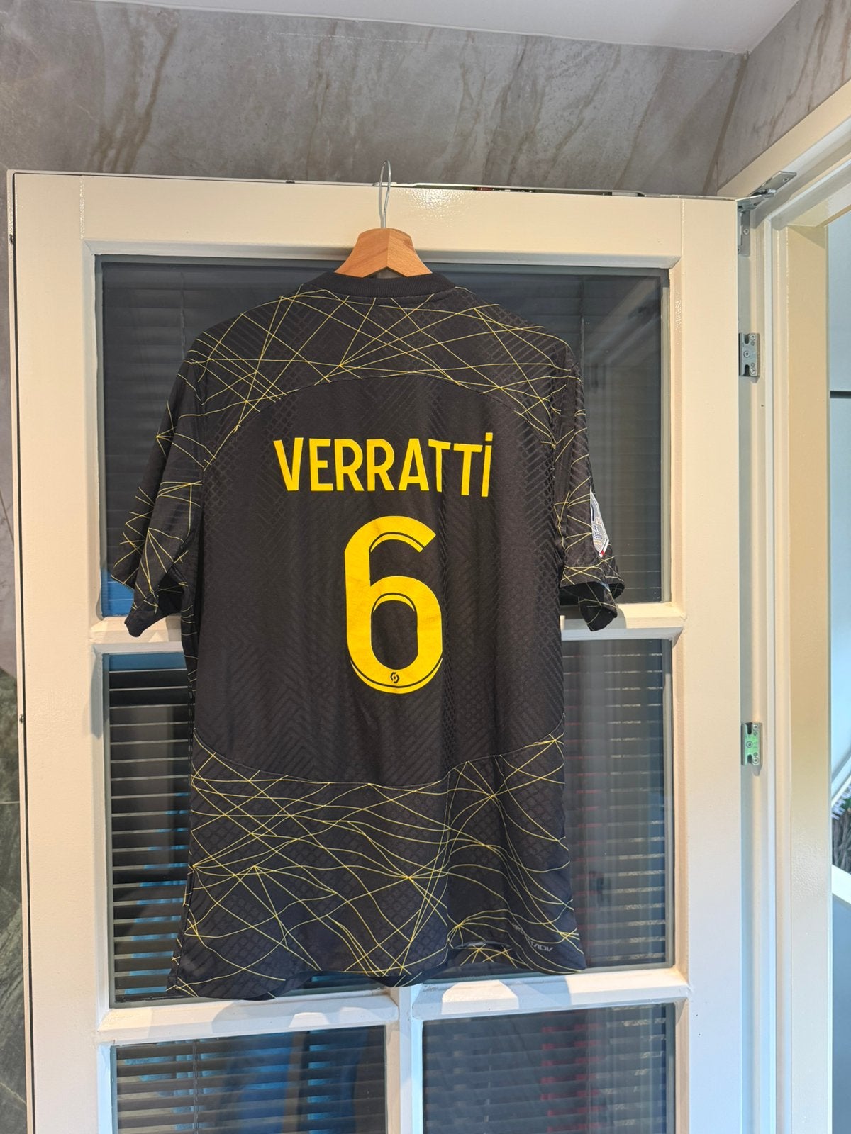 Paris Saint Germain Shirt Verratti #6 Player Version, Maat L, Ophalen of Verzenden, Zo goed als nieuw, Shirt