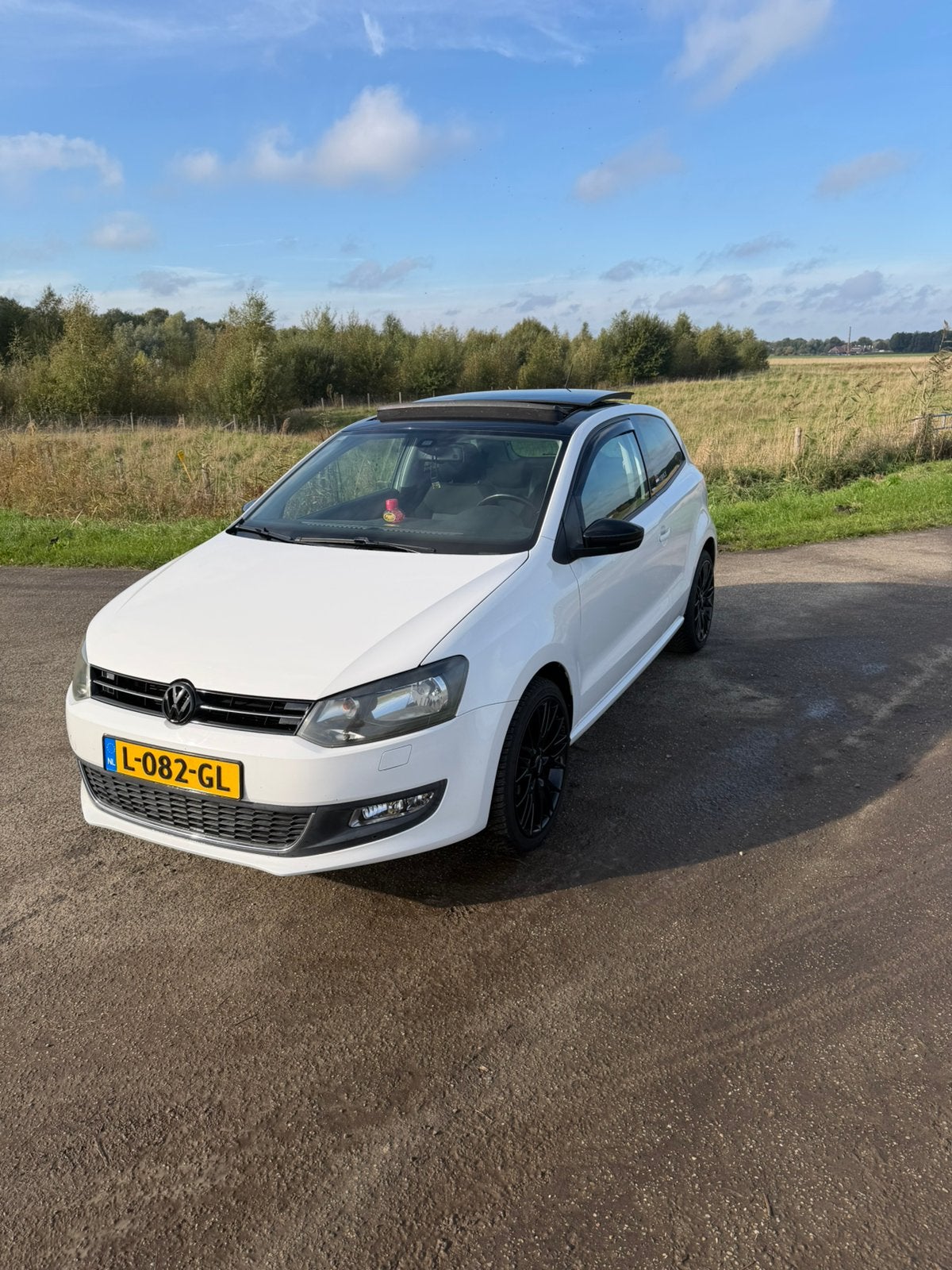Volkswagen Polo 1.2 TSI 77KW 2012 Wit, Voorwielaandrijving, 40 €/maand, Panoramadak, Wit