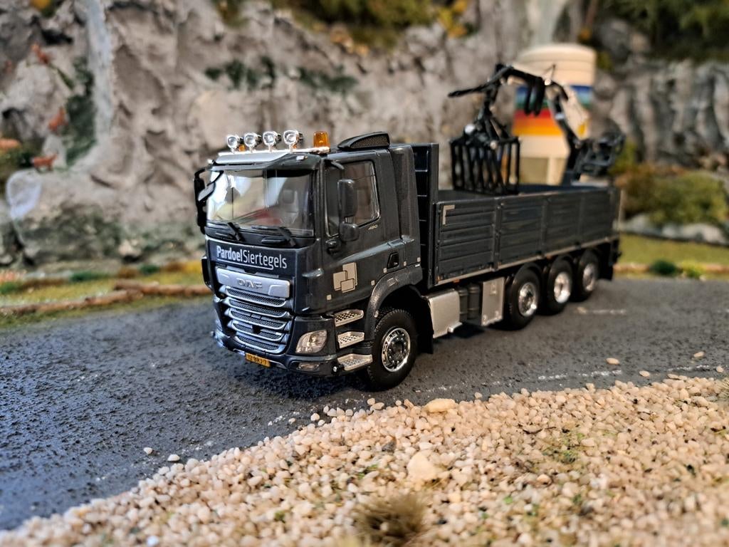Tekno Daf cf Pardoel Siertegels, Hobby en Vrije tijd, Modelauto's | 1:50, Ophalen of Verzenden, Zo goed als nieuw, Bus of Vrachtwagen