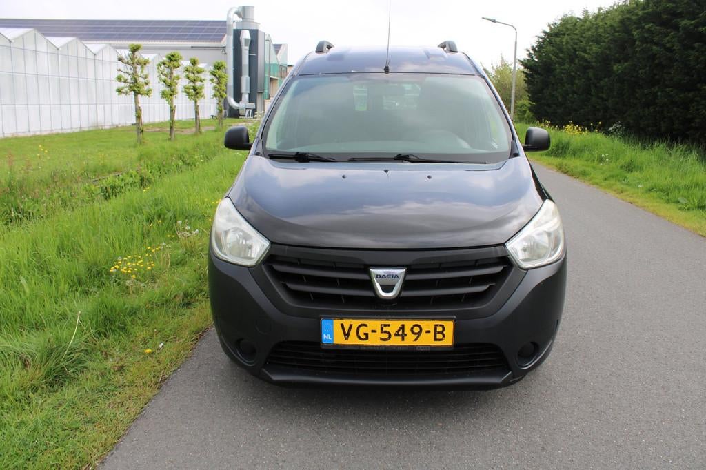 Dacia Dokker 1.5 dCi 90 Ambiance met Navigatie en Airco, Euro 5, Gebruikt, 4 cilinders, Zwart