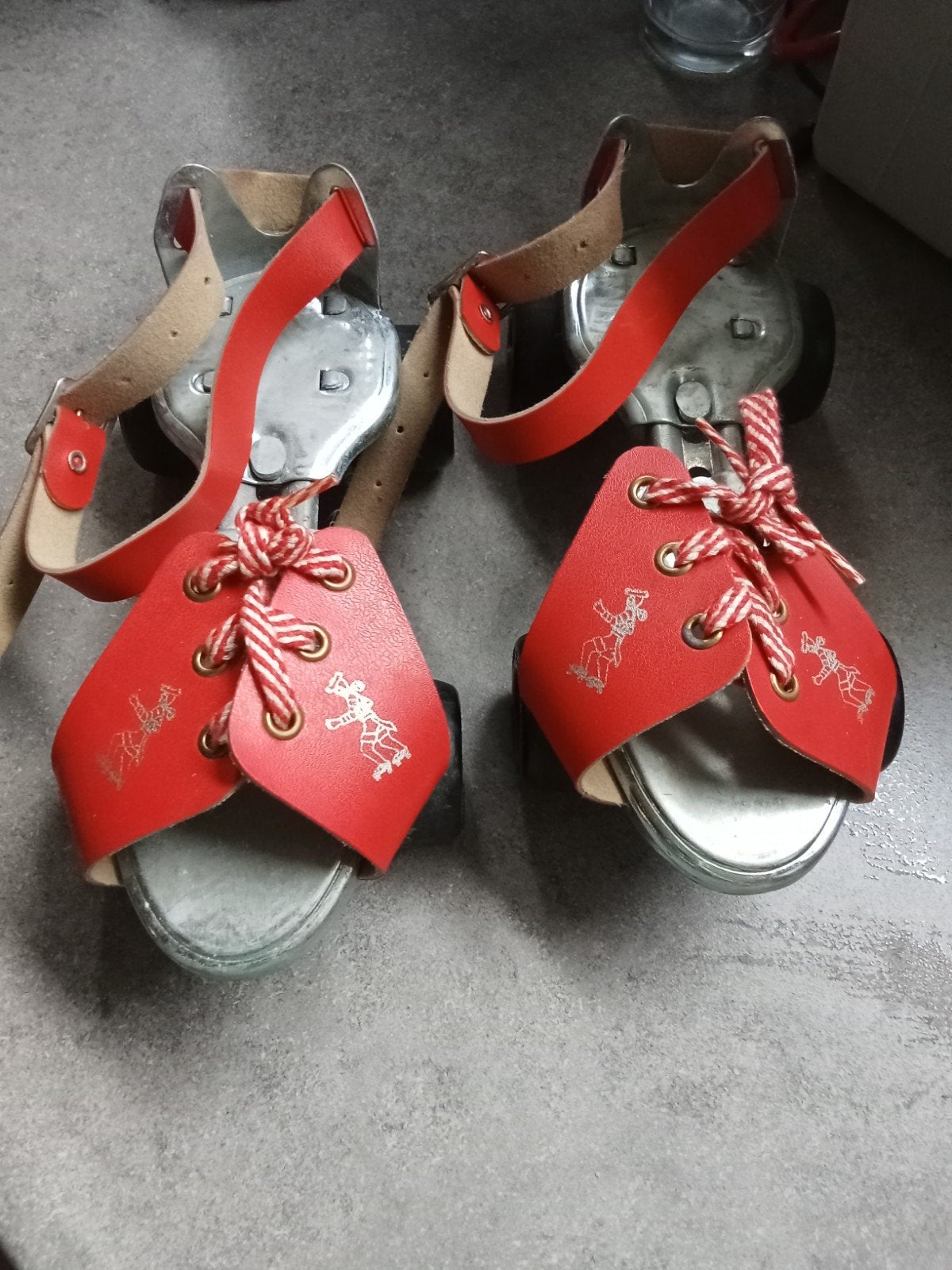 Vintage rolschaatsen - Verstelbaar - Zo goed als nieuw, Ophalen, Verstelbaar, Zo goed als nieuw, Kinderen