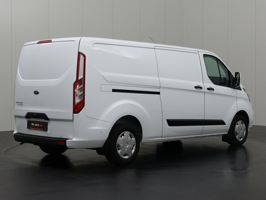 Ford Transit Custom 2.0TDCi 130PK Lang | Multimedia | Camera, Voorwielaandrijving, Stof, Gebruikt, Zwart