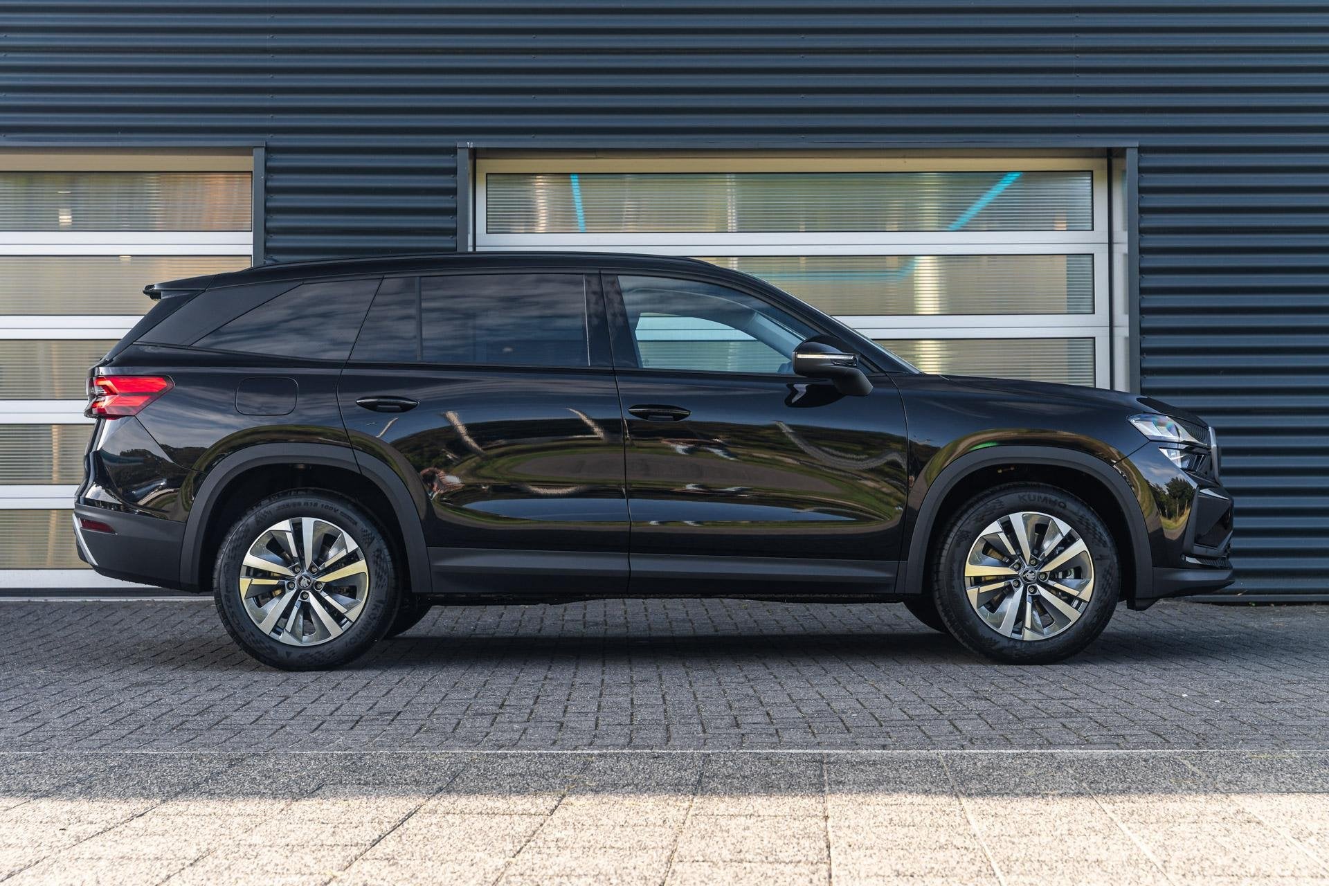 Skoda Kodiaq 1.5 TSI 204pk DSG PHEV Edition | Achteruitrijca, Auto's, 12 maanden, Stof, 1498 cc, 4 cilinders