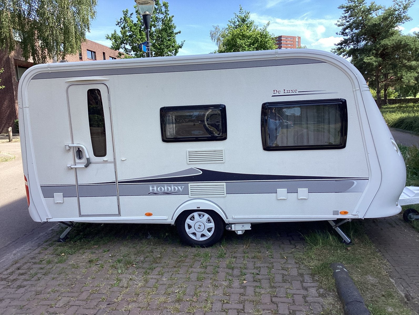 Hobby 440 SF bouwjaar 2012, Caravans en Kamperen, Caravans, Particulier, tot en met 4, 1000 - 1250 kg, Treinzit, Hobby, Vast bed