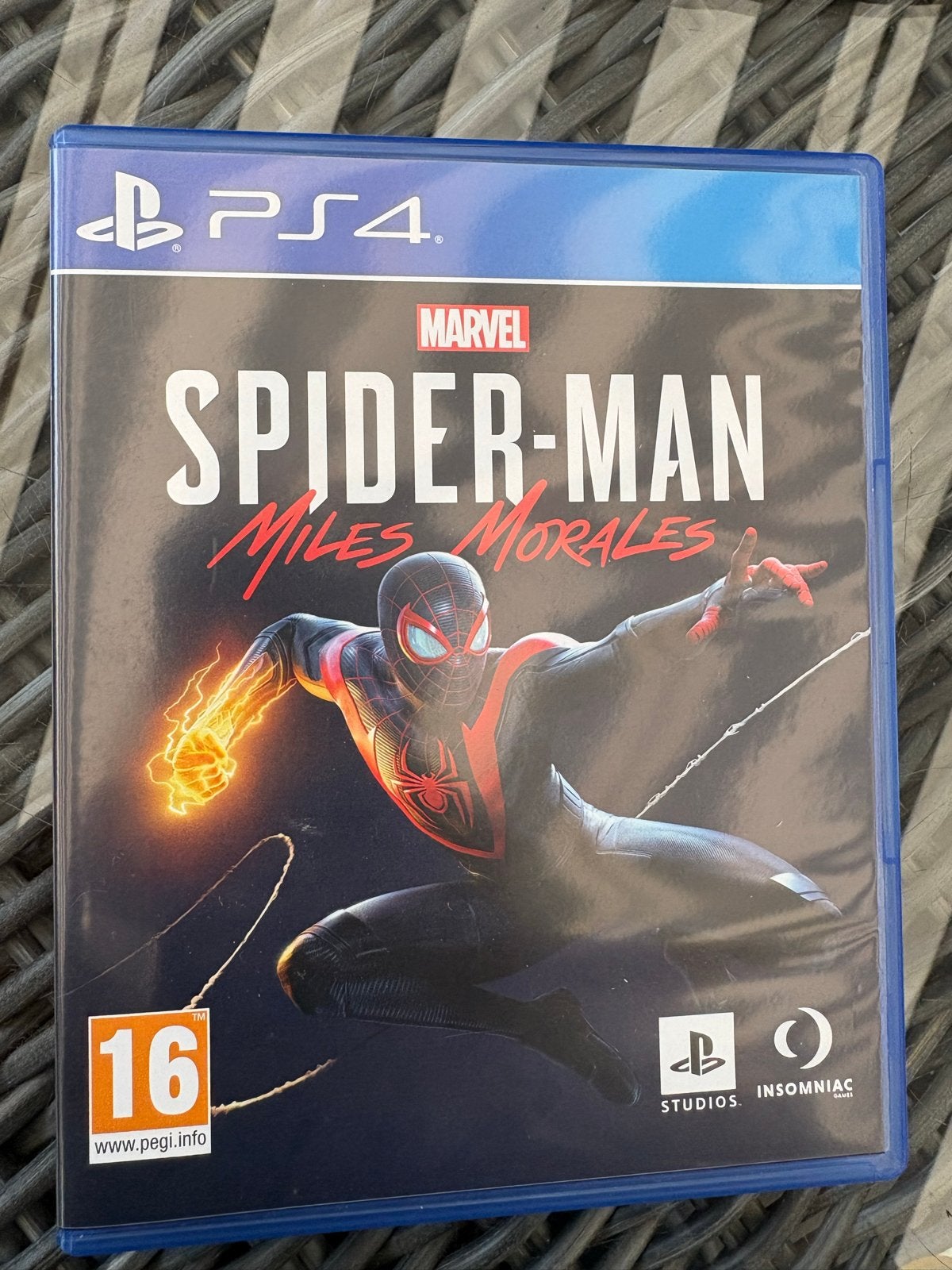 PS4 Spiderman Miles Morales - Zo goed als nieuw, Spelcomputers en Games, Avontuur en Actie, 1 speler, Ophalen of Verzenden, Zo goed als nieuw