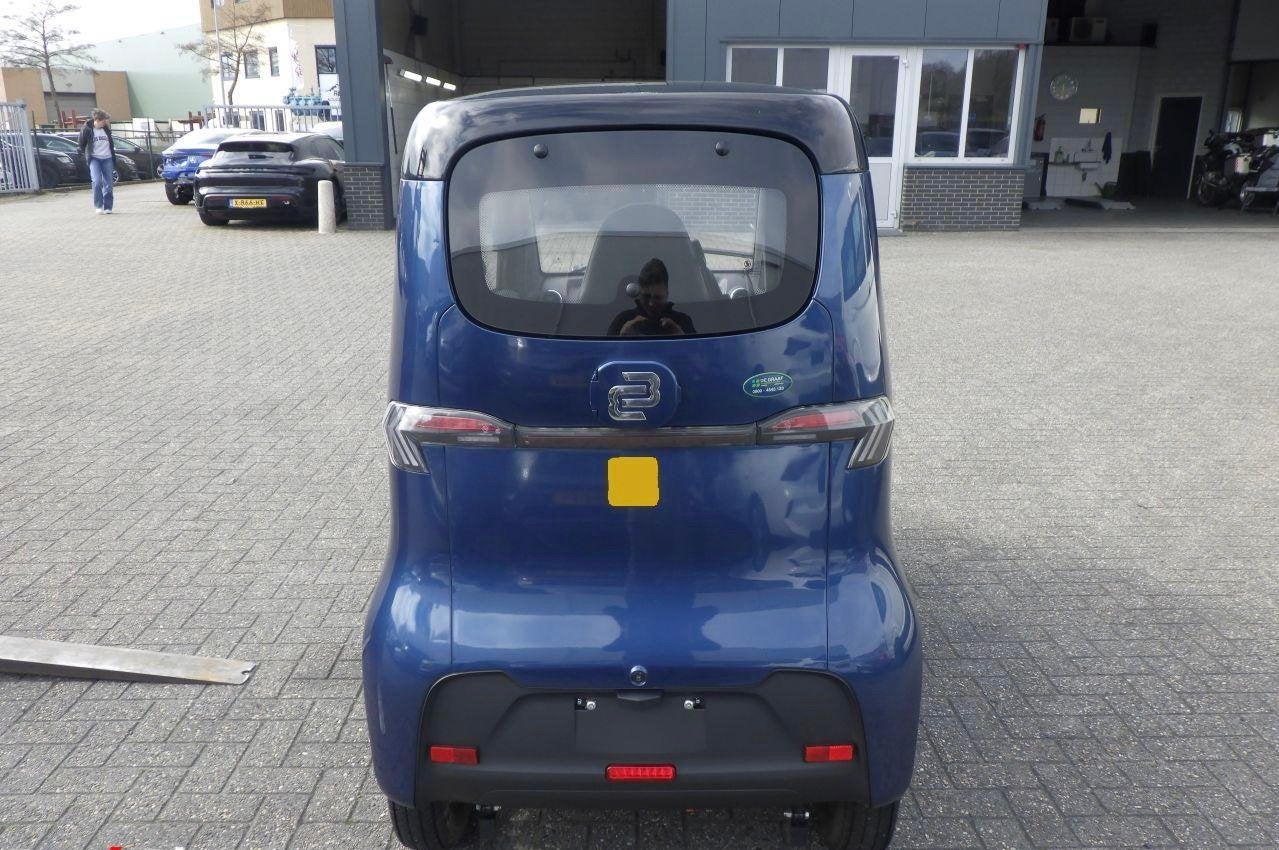 Overdekte scootmobiel met schade met of zonder accu te koop, Diversen, Ophalen, Zo goed als nieuw, 16 km/u of meer