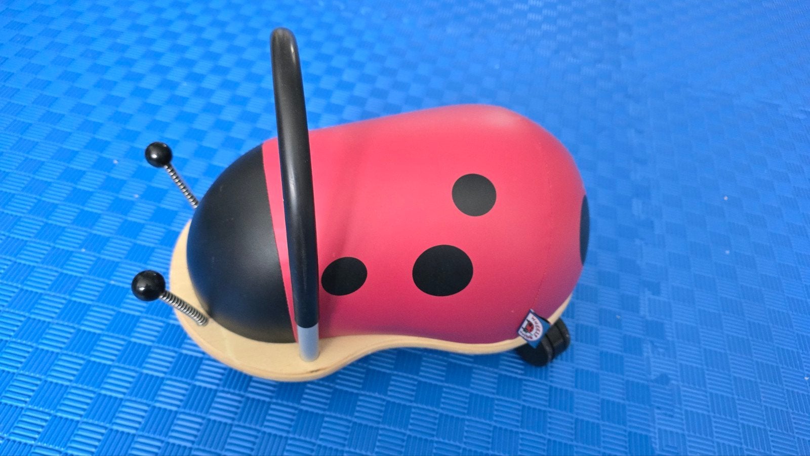 Wheely Bug Loopauto Lieveheersbeestje, Ophalen, Zo goed als nieuw, Loopvoertuig