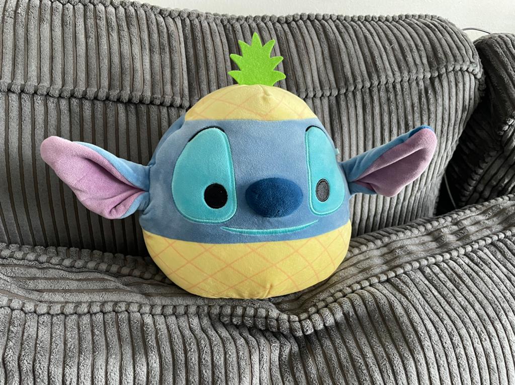 Mooie squishmallows knuffel van Disney Stitch als ananas, Ophalen of Verzenden, Zo goed als nieuw