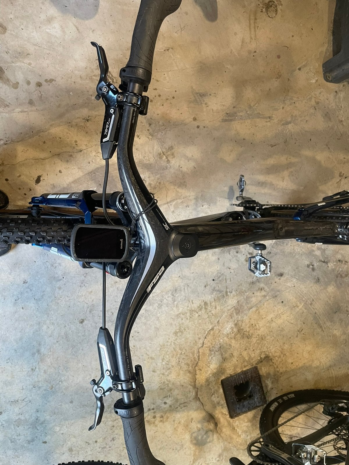 FSA carbon mtb stuur stem 105mm, Fietsen en Brommers, Fietsonderdelen, Ophalen of Verzenden, Zo goed als nieuw, Stuur, Carbon
