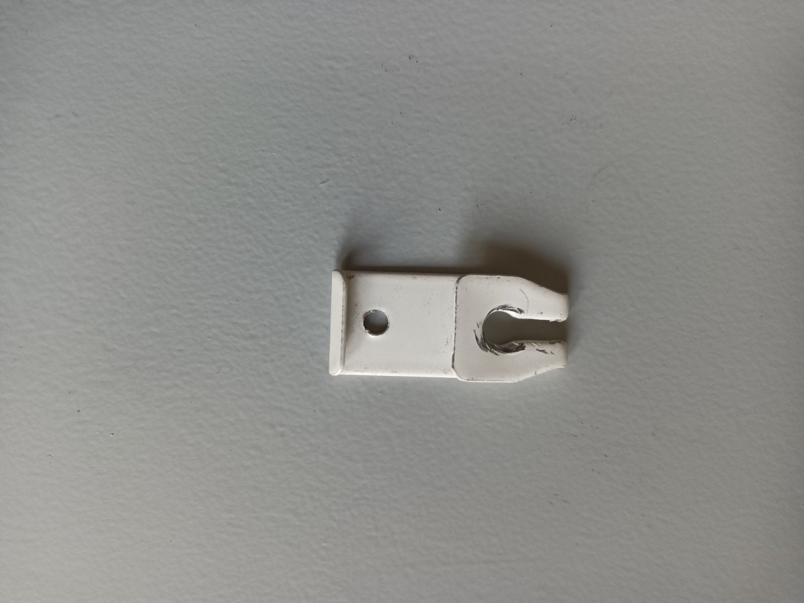1 witte plafondsteun gordijnrail steun plafond wit voor rail, Ophalen of Verzenden, Gebruikt, Wit, Metaal
