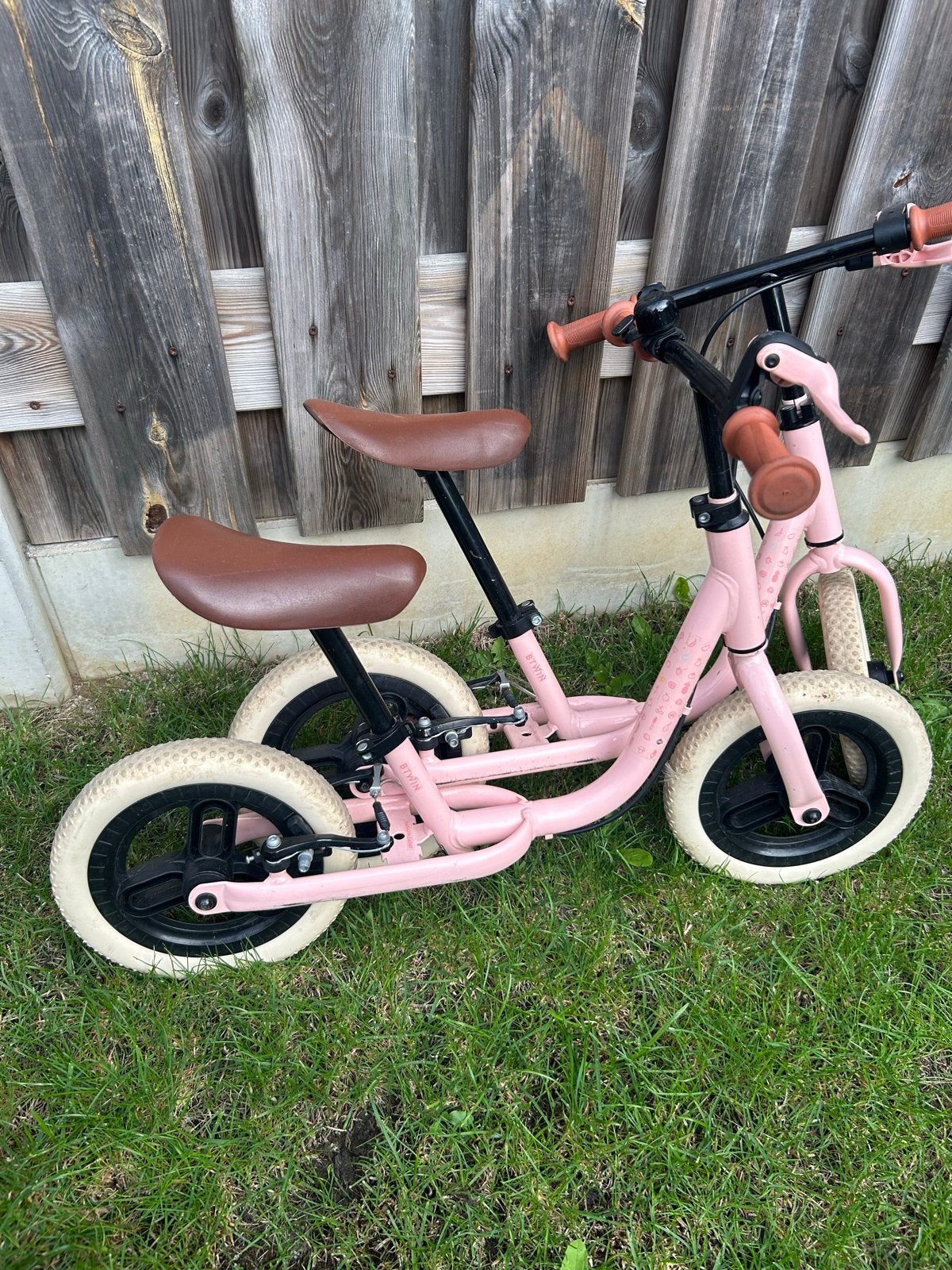 Roze btwin loopfiets kinderen 2x, Ophalen of Verzenden, Gebruikt, Velgrem, Minder dan 16 inch
