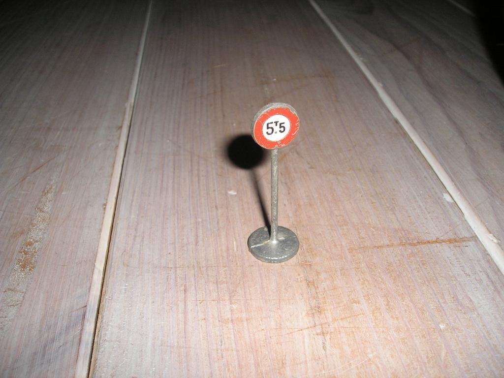 Dinky Toys 771 Road Sign Maximum Height Permissible, Ophalen of Verzenden