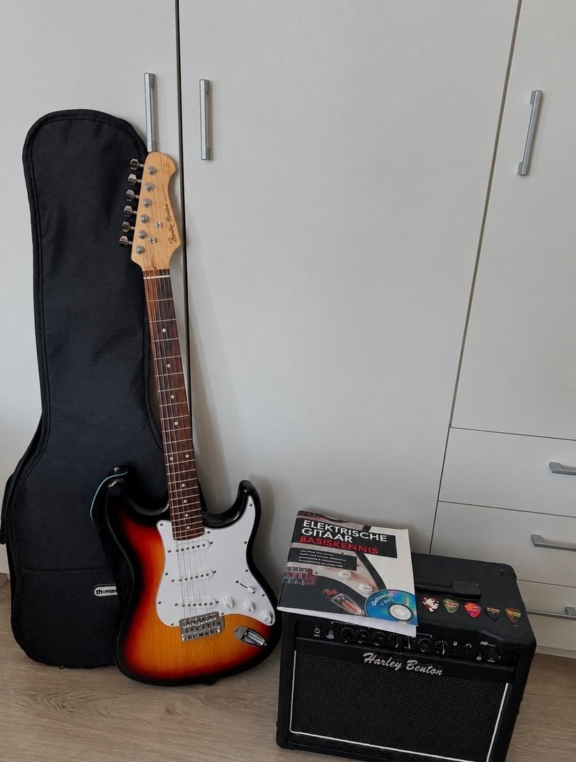 Harley Benton elektrische gitaar set met versterker