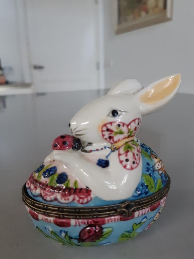 Doosje met haasje Pasen Villeroy en Boch Easter Bunnies, Diversen, Pasen, Ophalen of Verzenden