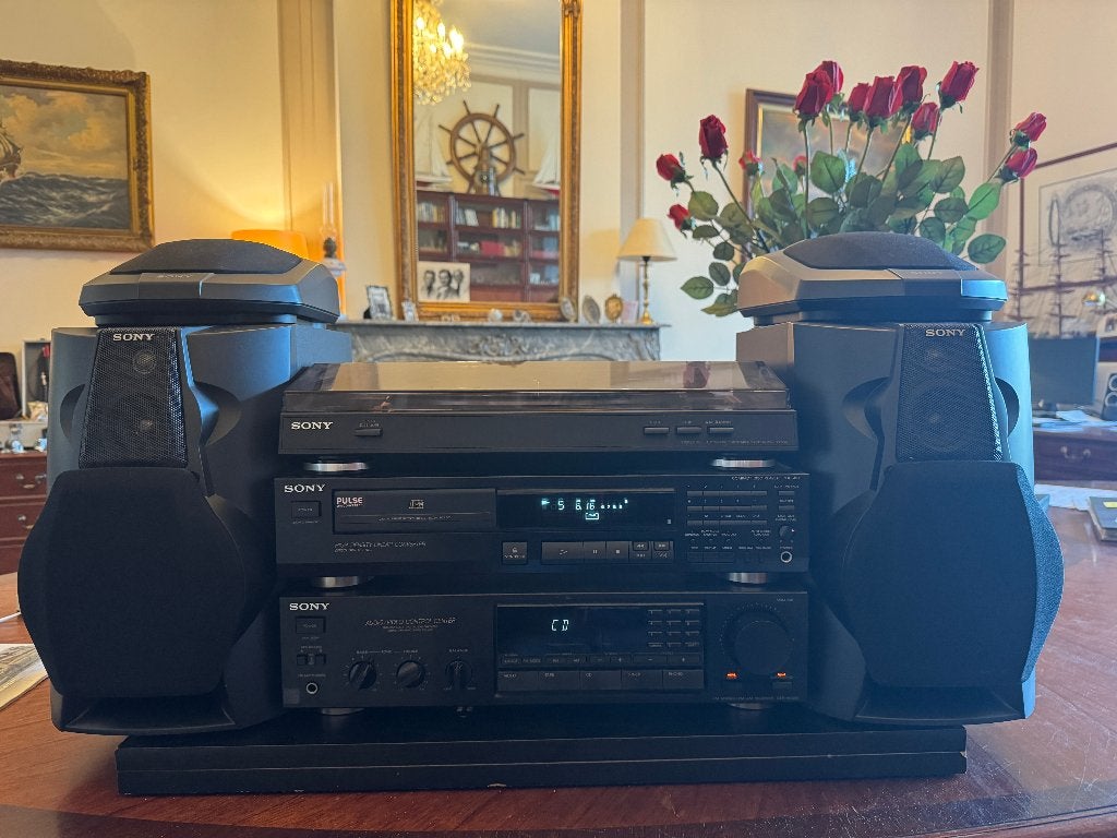 Sony Stereo Set Draaitafel Tuner Versterker CD Boxen ‘90