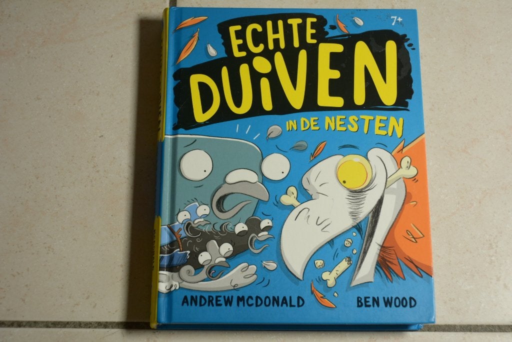 Echte Duiven in de nesten / Andres McDonald, Boeken, Ophalen of Verzenden, Zo goed als nieuw, Fictie algemeen