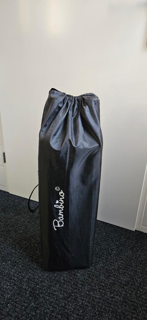 Bambino camping bedje, Kinderen en Baby's, Babywiegjes en Ledikanten, Ophalen, Zo goed als nieuw, Reisbedje