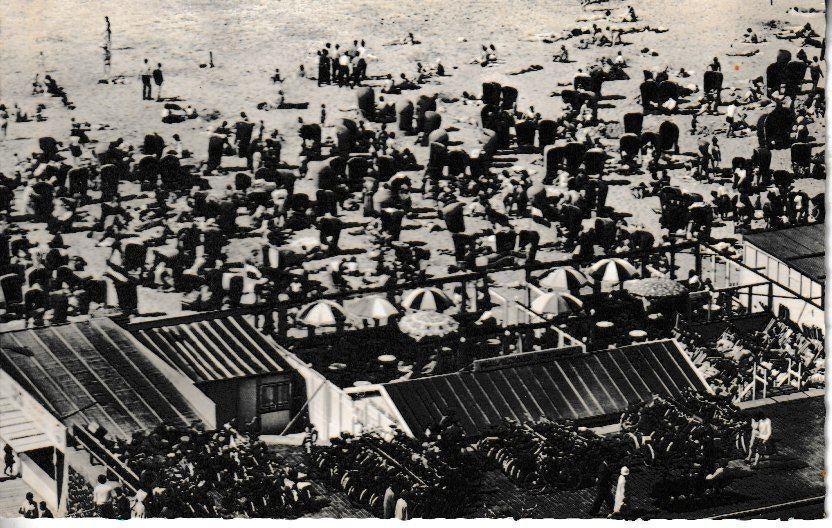 SCHEVENINGEN - STRAND, Ophalen of Verzenden, 1940 tot 1960, Ongelopen, Zuid-Holland