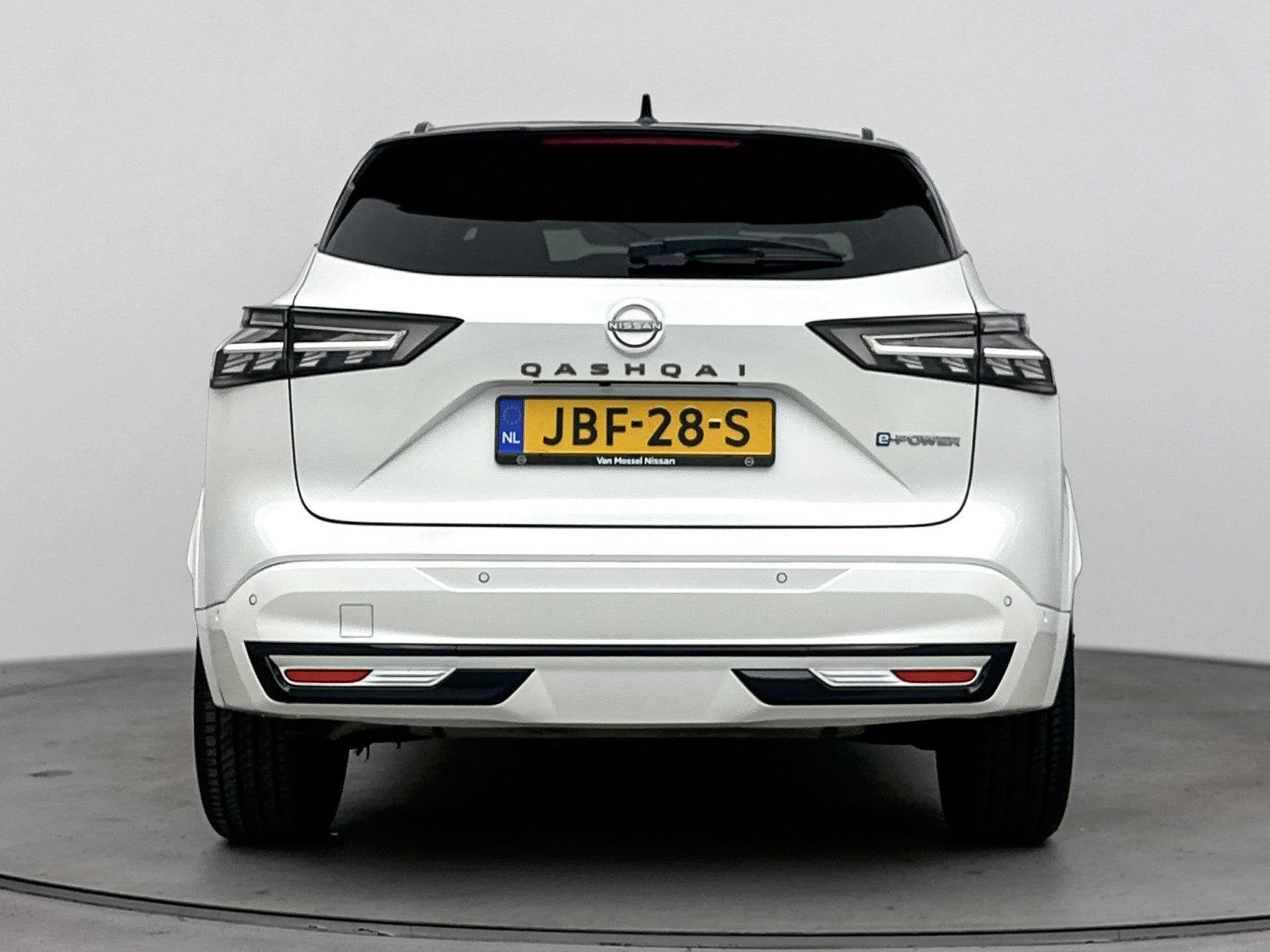 Nissan Qashqai 1.5 e-Power N-design | Stoel stuur en voorrui, 1497 cc, 190 pk, Alcantara, Wit