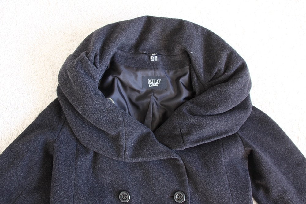 Mooie Milo Coats Jas (Maat 40) € 70,-, Kleding | Dames, Maat 38/40 (M), Zwart, Ophalen of Verzenden, Zo goed als nieuw