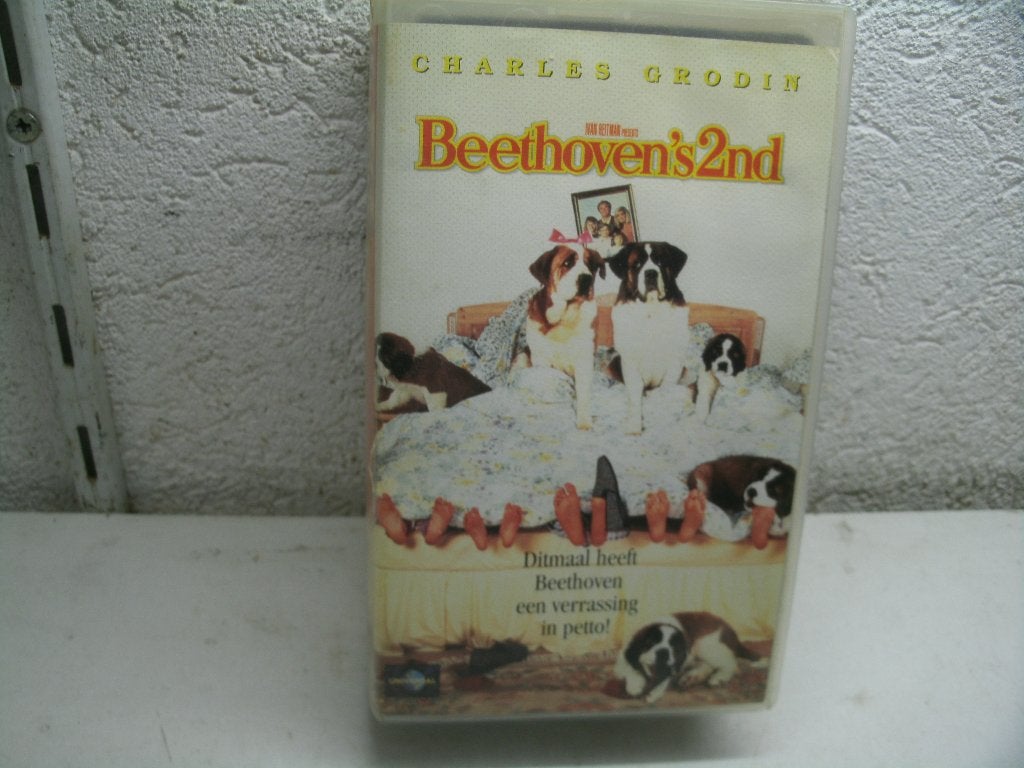 vhs 160a beethoven + beethoven 2 nd 2 banden koopvideo, Alle leeftijden, Ophalen of Verzenden, Zo goed als nieuw, Actie en Avontuur