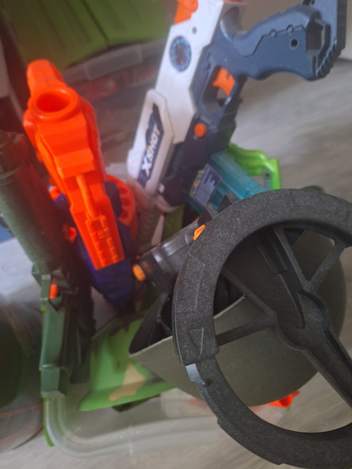 Grote partij speelgoed: Nerf, draak, tanks, helikopter, Ophalen, Gebruikt, Jongen of Meisje
